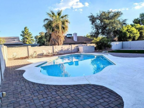 Luxury Modern Vacation Home W/ Private Heated Pool